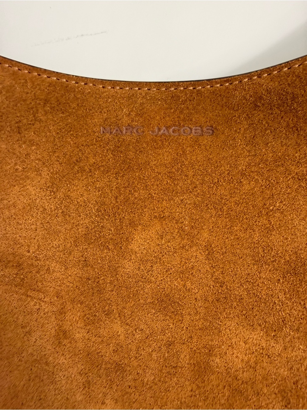 MARC JACOBS
The Suede Large Dual Hobo Bag - Picture 14 of 16